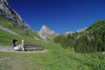 On rejoint les Chalets de la Dent d'oche. J'ai la réserve d'eau pleine, donc pas d'arrêt