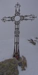 La croix de la Dent de Valerette, 2058.9m. Je ne reste pas car refroidit par le vent