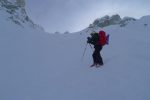 Vue arrière sur le haut du couloir