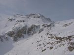 Et le col des Ignès, tout au fond, entre ombre et lumière, devient aussi visible