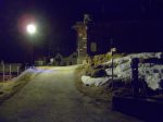 Départ sur la route d'Arolla, à La Gouille 1834m, 05h du matin, il fait encore nuit. Il y a un peu de portage avant de trouver la neige. La neige est parfois dure et certains passages bien en pente, on passe "à l'arrache" parfois !
