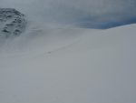 Christian me rejoint, une fois que je suis sur un replat, neige excellente sur ce parcours, bonne poudreuse comme on l'aime. Que du bonheur !