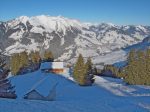 Je quitte les lieux et passe juste au dessus du restaurant des Monts Chevreuils, 1667m, fermé en début de semaine en cette saison.