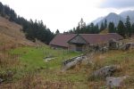 On passe devant la ferme de Trepertuis Chalet (1543m), je marque une courte pause, et repart sur la route d'alpage. C'est désormais roulant !