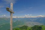 Le Môle avec Cluses en contrebas et une vue magnifique sur les Alpes