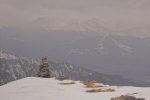 Le cairn et la vallée du Rhône