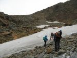 Et on marche sur le glacier qui est en neige.