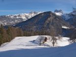 On retrouve le chalet du Botsard, on voit la reptation de la neige sur le toit.