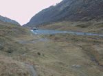 Le chemin tourne pour aller vers Emaney, en passant devant ce petit barrage