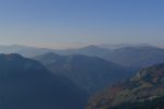 Le Salève en haut à droite. Le Jura tout au fond