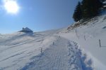 Avant la ferme, nous partons sur la crête. On voit la trace au centre de la photo