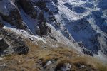 Un passage raide où je fus fort content que le soleil est bien fait son travail. On voit la suite du chemin jusque vers le lac inférieur de Vaux