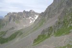 Combe de la Glière au loin. Les deux chemins sont visibles