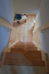 Les escaliers pour le dortoir