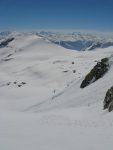 Je retrouve le couloir de la montée, je suis fort tardif (13h25), pour la sécurité il y a mieux !