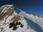 J'arrive au Pt1791, face à la Dent de Lys. Je fais une pause.