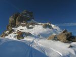 La Cape au Moine des Diablerets (2352m), on retrouve le soleil, il faut monter cette dernière pente avec un passage à l'arrache !
