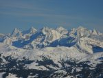 Zoom sur les trois bernoises (Eiger, ...)