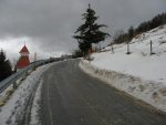 Le style de Leysin, un air de Louisiane ! On continue sur la route, gauche de la photo