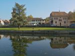 Vue depuis le parc du château vers la laiterie