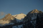 On découvre la Tour d'Aï. Vue arrière