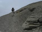 Nous arrivons en haut, Pointe de la Plaine Morte 2882, les nuages couvrent le ciel