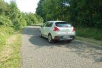 Tiens encore le long de la route !