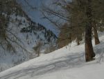 Passage à flanc de coteau, la voie normale est juste en dessous