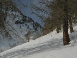 Passage à flanc de coteau, la voie normale est juste en dessous