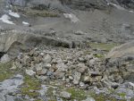 L'ancienne cabane détruite par un éboulement