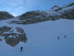 La montée se poursuit ... toujours et encore à l'ombre