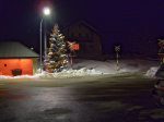 En préparation de Noël, la gare a décoré son sapin extérieur.