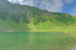 Lac de Tavaneuse, je longe la rive à droite.