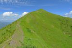 Roc de la Tavaneuse en haut et le chemin de la montée tout en bas