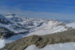 Je retrouve un terrain sec. Vue sur le vallon de Salanfe et le Mont Ruan