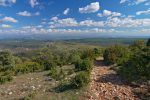 Droit en suivant le chemin, est-ce le Mont Ventoux ?