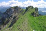 Sentier qui redevient ensuite à flanc de coteau