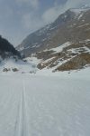 On s'enfonce dans le vallon des Morteys