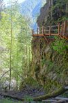 Vue arrière sur la passerelle de Creux du Varnec