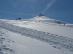 On rencontre une grande foule qui vient du Mont-Fort, les trois premiers skieurs sont encordées entrainement pour la PDF 2010