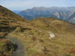 On rejoint le chemin des crêtes de la Montagne de Six Blanc