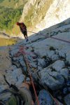 On croise une cordée qui descend en rappel, s'étant perdu dans le Miroir