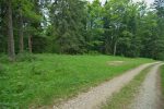 Après la route, je pars vers 1250m, sur la gauche pour le sentier à plat sous Grand Pré