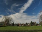 Toujours ce parc, avec un gros nuage