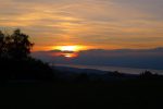 Le soleil se couche entre les Aiguilles de Baulmes et le Mont Aubert
