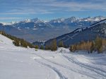 La neige devient moins agréable un peu cartonnée, essayant vers l'ombre