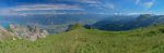 Vue panoramique depuis le Grammont sur les Alpes, on voit loin et bien des 4000m