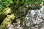 Fontaine taillée dans le rocher