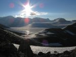 Le soleil est en face de nous, délicat pour la photo