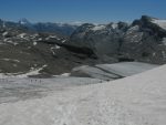 Puis nous arrivons sur le glacier en glace vive, les fribourgeois partent sur la gauche, nous continuons pour le glacier du centre